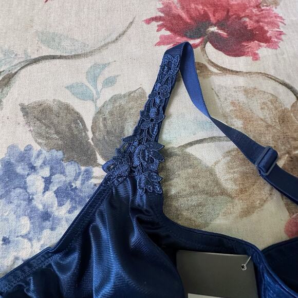 NWT Dominique Mystique Comfort Fit Seamless Minimizer Bra Size 42G Navy Blue - Picture 8 of 12